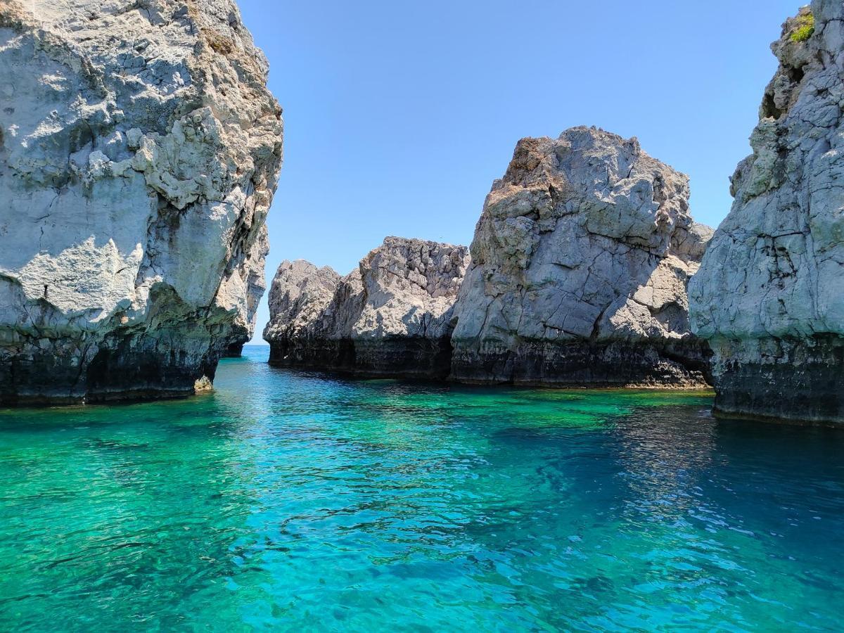 Sea Rock Villa Rodos 아크앤젤로스 외부 사진